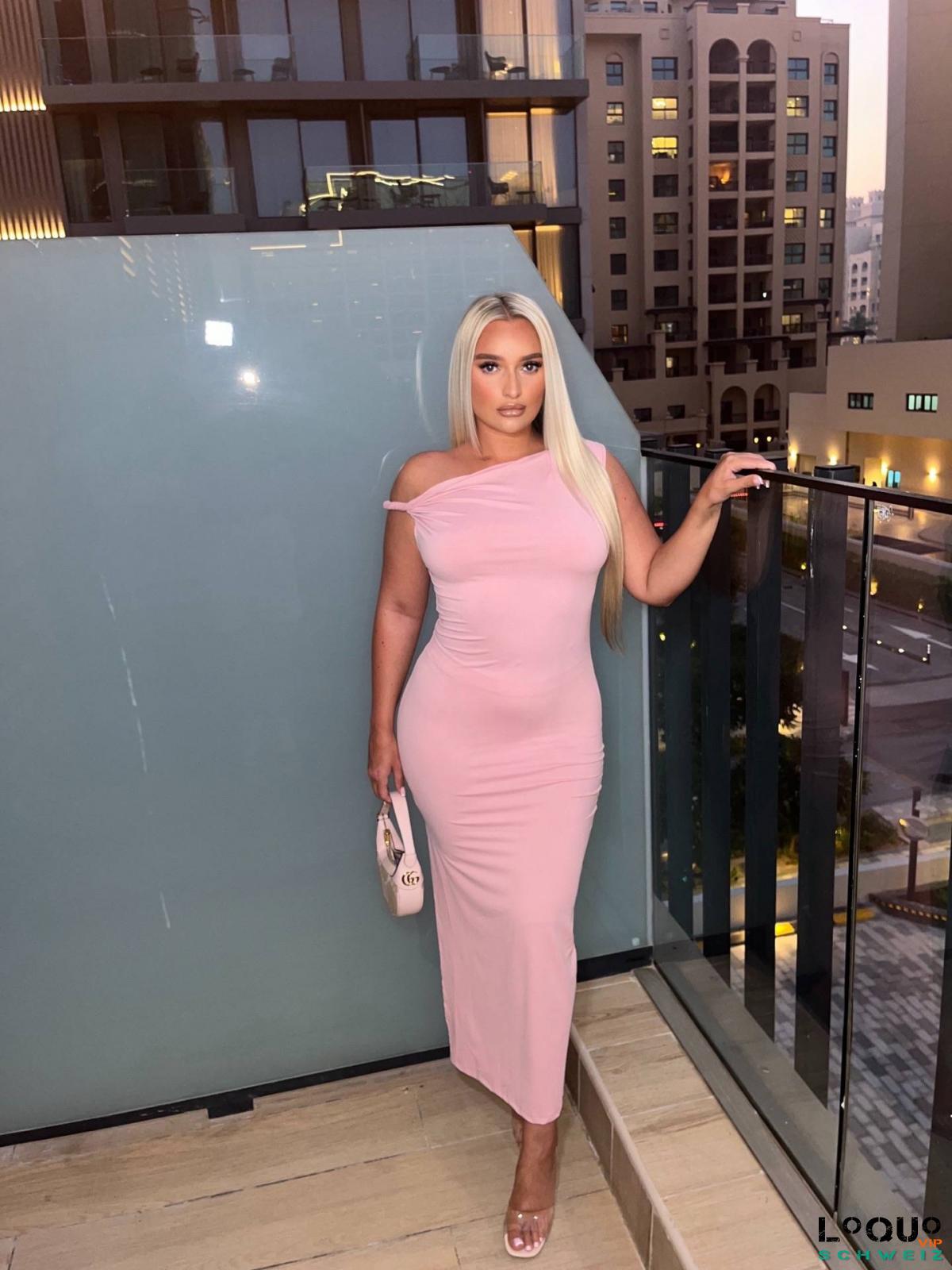 Huren Zürich (Zurich): Levrette la pipe la sodomie éjaculation faciale la pénétration